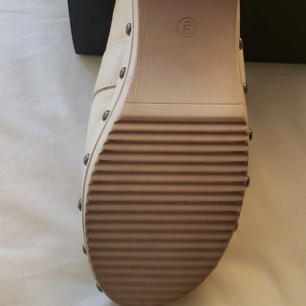 Clogs by MIA - Picture 3 of 5